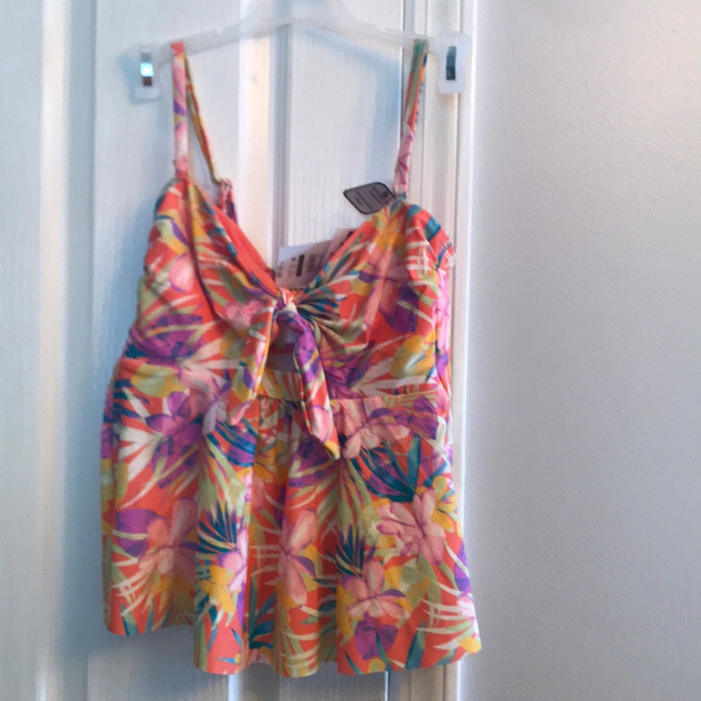 - Time and Tru Floral swimsuit top Size S(4-6)